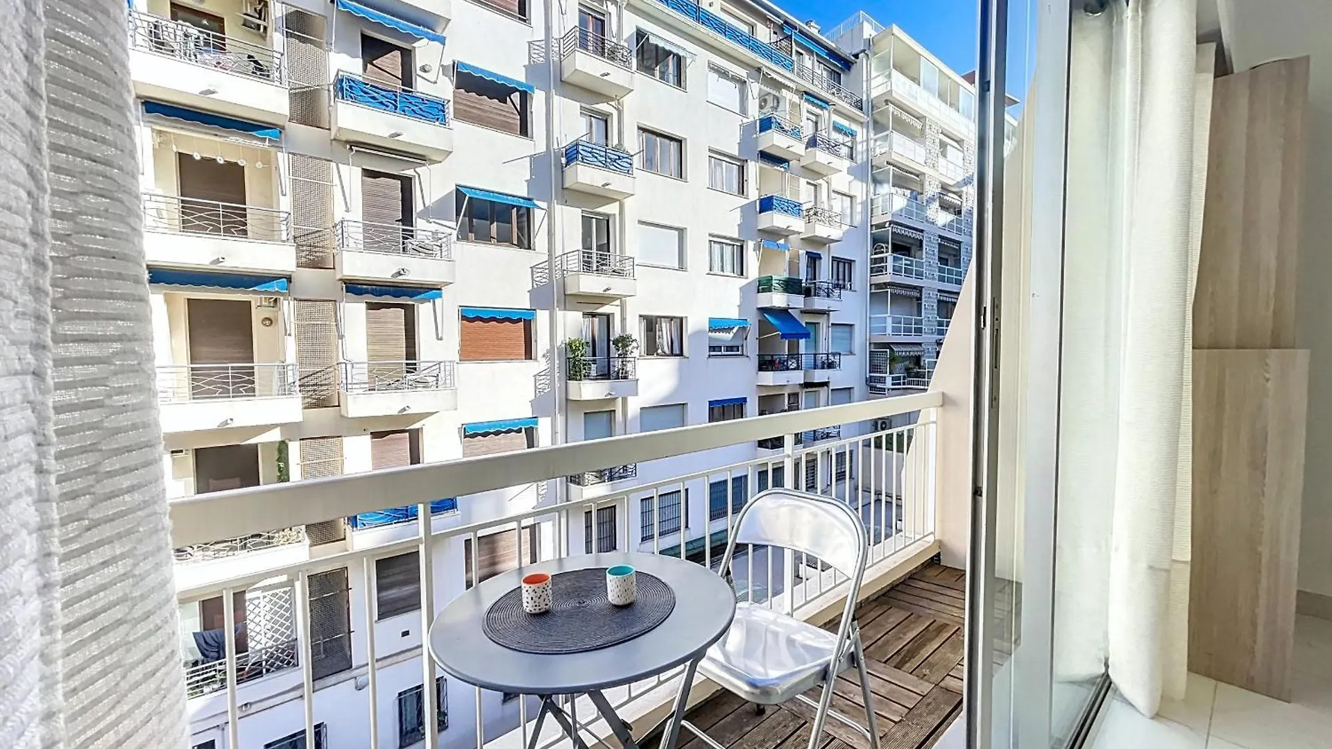 Nestor&Jeeves - Palma Beach - Proche Mer Nice 0*,  France